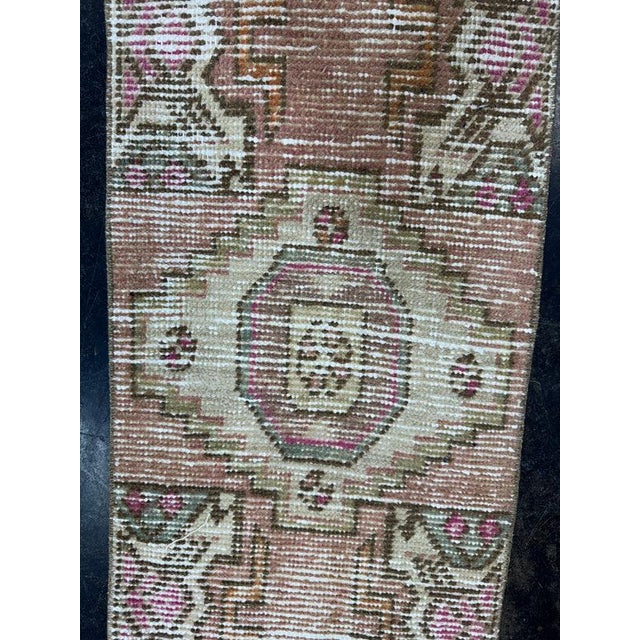 Turkish Yastik Rug 1'5" x 2'9" For Sale - Image 4 of 6