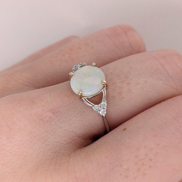 Contemporary 2Ct Multi Color Jelly Opal Ring With Natural Diamond Accents: Solid 14k Gold, Size 6.75 For Sale - Image 3 of 11