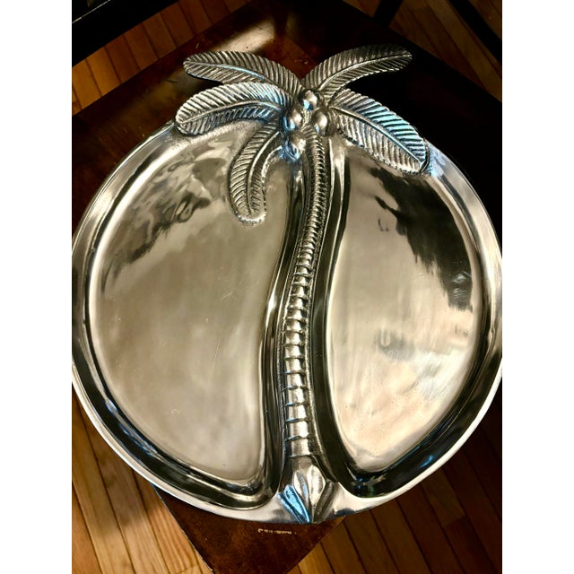 Amazing large Palm Tree aluminum platter from Old Town Imports circa 1970s. The size is perfect for entertaining and it...