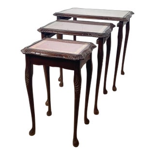 Vintage Queen Anne Style Nesting Tables With Tooled Leather Tops – Set of Three For Sale