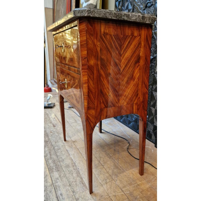 Directoire-Style Commode in Rosewood, 1790 For Sale - Image 4 of 13