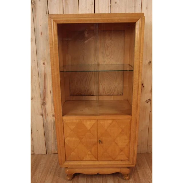 Art Deco Showcase in Ondé Sycomore, 1930s For Sale - Image 10 of 10