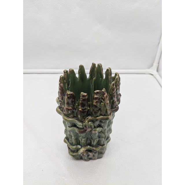 Great cup / vase/ urn/ catchall made to look like a bundle of asparagus! Adorable! Measures 6.5" tall, 3" across base and...