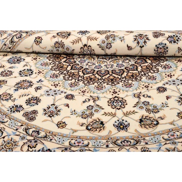 Nain Hand-Knotted Rug in Virgin Wool For Sale - Image 9 of 11