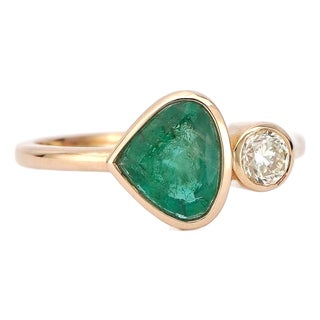 14k Gold Ring With Natural Diamond and Trillion-Cut Emerald, New For Sale