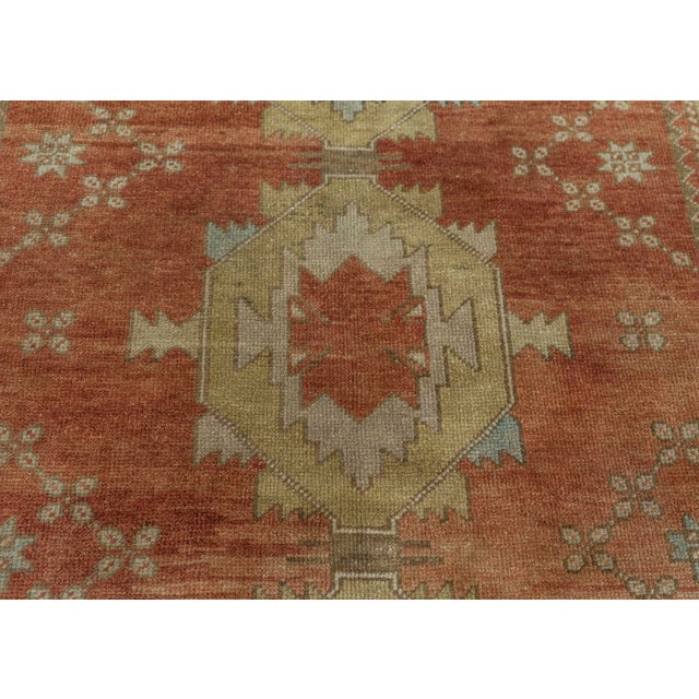 Turkish Vintage Rug 3'11" x 11' #20660 For Sale - Image 4 of 8