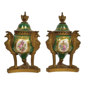 Antique French 'Sevres' Red Porcelain Gilt Bronze Pot Pourri Urns 1804-1809 - A Pair