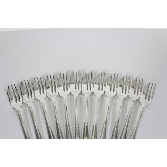 Mid 20th Century Vintage English Silver Plated Pastry Cake Dessert Forks in Original Case- 12 Pieces For Sale - Image 5 of 10