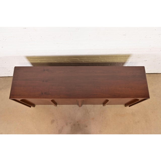 T. H. Robsjohn Gibbings for Widdicomb Sculpted Walnut Colosseum Sideboard Credenza, Newly Refinished For Sale - Image 9 of 14