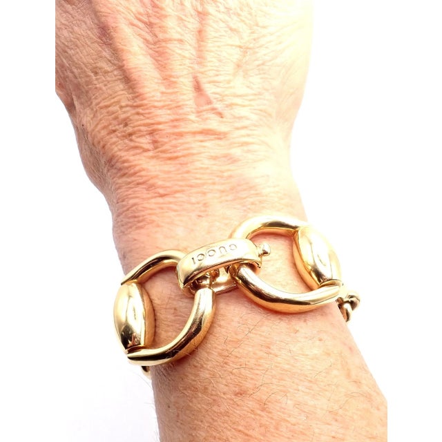 Gucci Equestrian Yellow Gold Large Horsebit Link Bracelet For Sale - Image 10 of 11