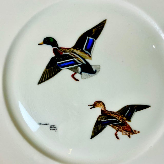Ceramic 1950s Vintage Americana Adirondack Arts & Crafts Fowl Game Birds Dinner Plates - Set of 12, Lynn Bogue Hunt For Sale - Image 7 of 16