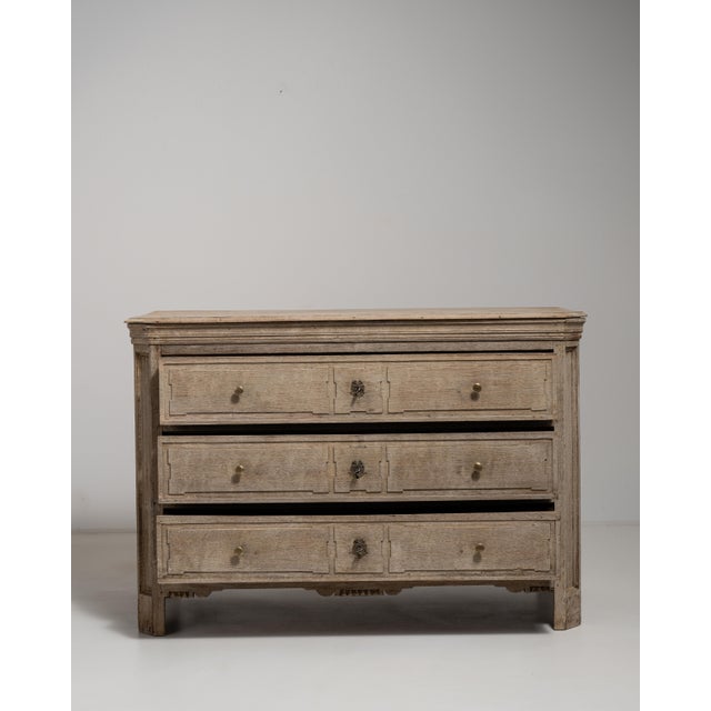 19th Century Provençal Oak Chest of Drawers For Sale - Image 15 of 18