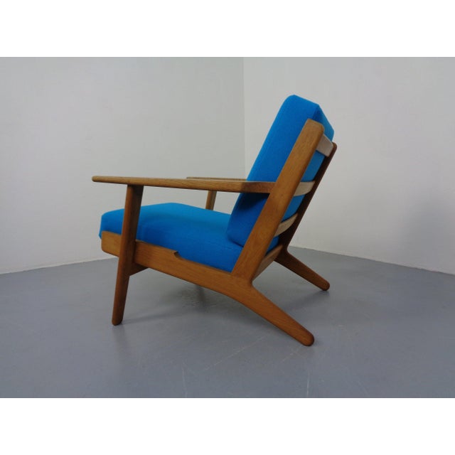 Danish GE290 Chair in Oak and Kvadrat Hallingdal by Hans J. Wegner for Getama, 1960s For Sale - Image 6 of 18