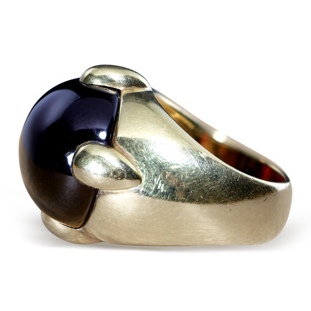 Pomellato Hessonite Garnet Cabochon 18k Yellow Gold Vintage 1970s Ring, Size 6.5 For Sale - Image 4 of 9
