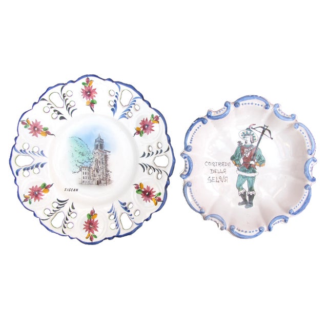 Mid 20th Century French & Italian Decorative Plates, Set of 2 For Sale - Image 5 of 5