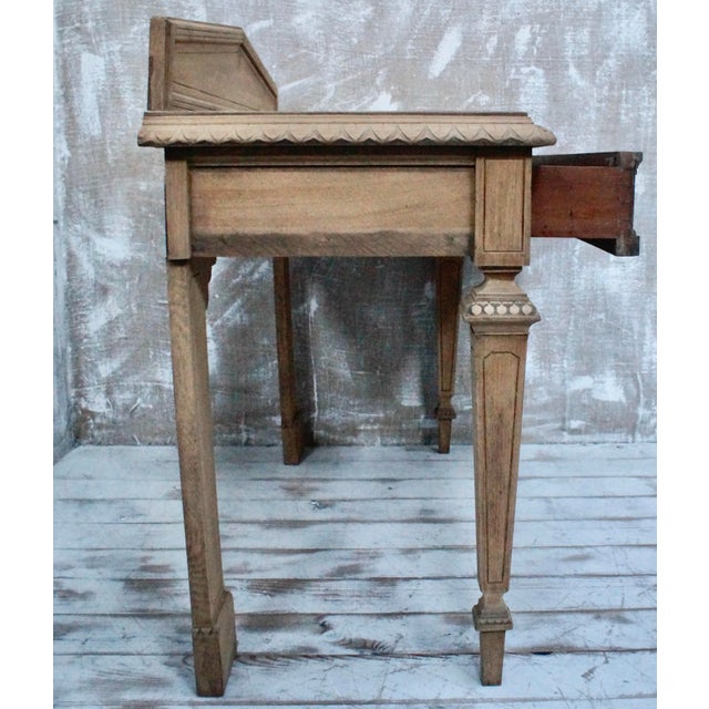 Wood Victorian English Oak Hall Table, 1890 For Sale - Image 7 of 10