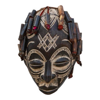 African Guro Mask, Embodiment of Feminine Power For Sale