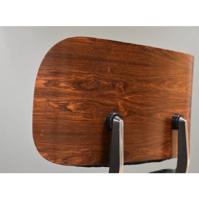 Charles and Ray Eames Herman Miller Rosewood Lounge Chair and Ottoman For Sale - Image 10 of 12
