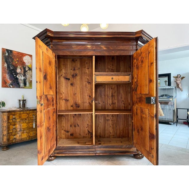 Baroque Hall Cabinet in Maple For Sale - Image 4 of 18