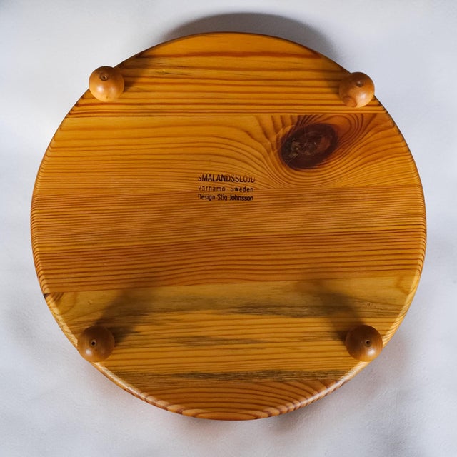 Mid-Century Modern 1970s Swedish Pine Two-Tier Bonbon Tray by Stig Johnsson for Smalands Slöjd For Sale - Image 3 of 3