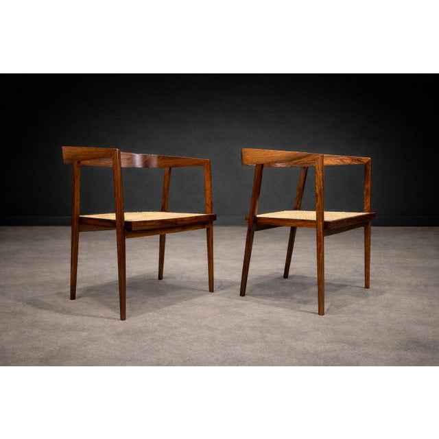 Pair of Brazilian Modern Armchairs in Rosewood and Cane, Joaquim Tenreiro, 1950s For Sale - Image 10 of 14