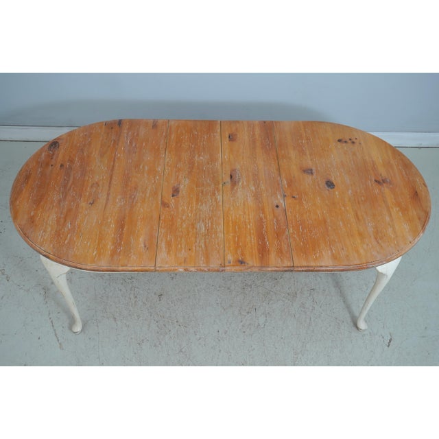 Off-white Habersham Country French Dining Room Table & Chairs Set For Sale - Image 8 of 18
