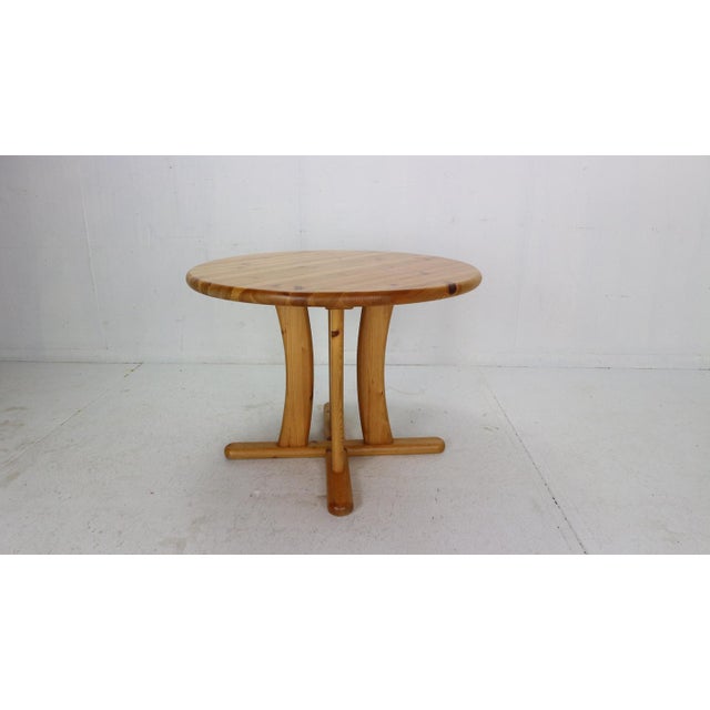 Round Pinewood Dinning Table in the style of Rainer Daumiller, Denmark, 1970s For Sale - Image 4 of 18