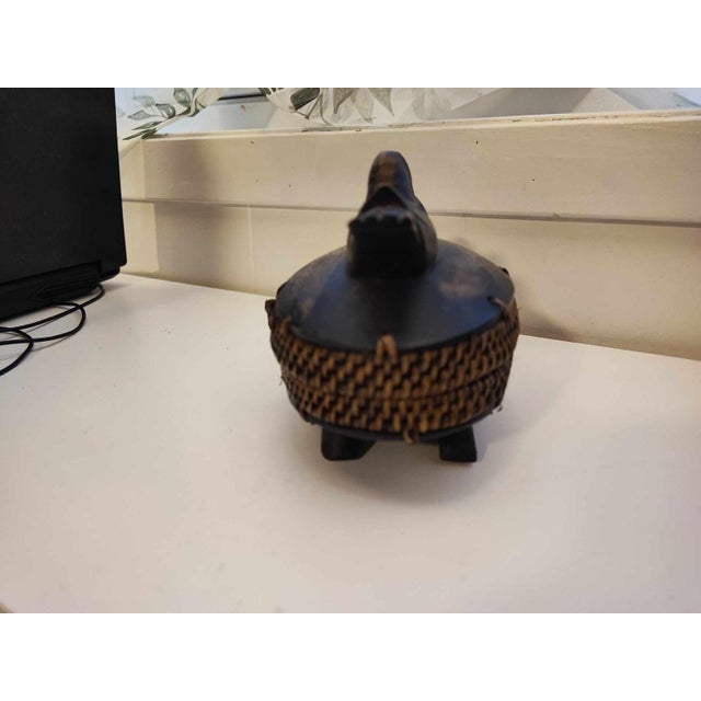 Box, 2 birds on top, 1960s, wooden, dimensions: height 12.5 cm, width 16 cm, depth 11 cm.