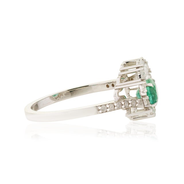 Green Vintage-Inspired Natural Emerald Diamond Sunburst Halo Ring in 18k Gold Size 4 For Sale - Image 8 of 16