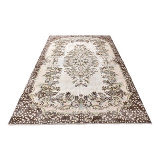 Vintage Handmade Rug in Wool For Sale