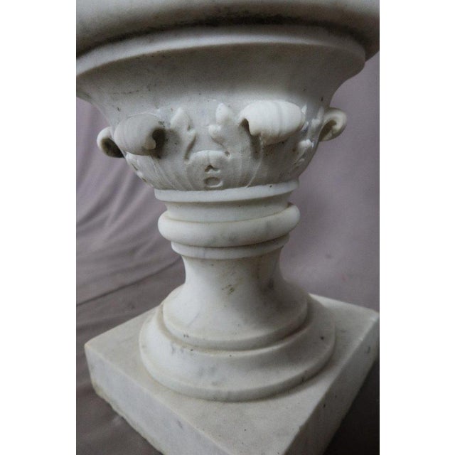Marble Vases from Medici, Set of 2 For Sale - Image 4 of 11