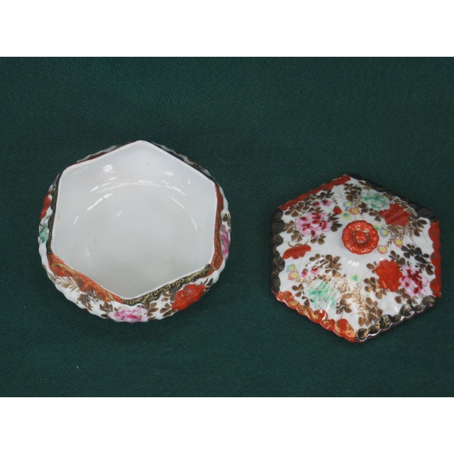 Antique Covered Dish Bowl Lid Japanese Red Satsuma Hand Painted Oriental Signed For Sale - Image 4 of 17