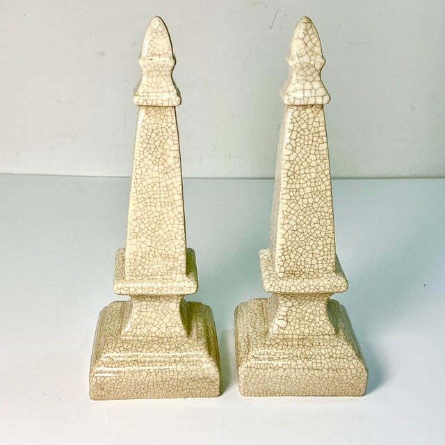 1980s Vintage Boho Chic Hollywood Regency Crackle Finish Ceramic Obelisk - A Pair. For Sale - Image 10 of 12