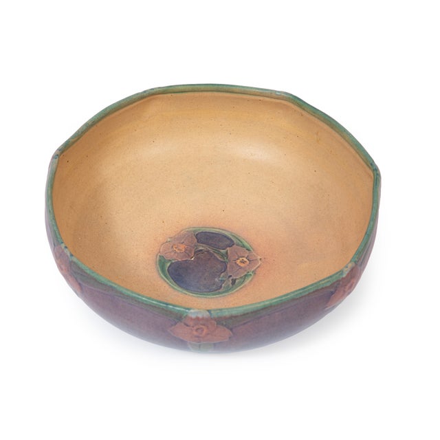 Unique Newcomb College Art Pottery Bowl, Sadie Irvine For Sale - Image 4 of 4
