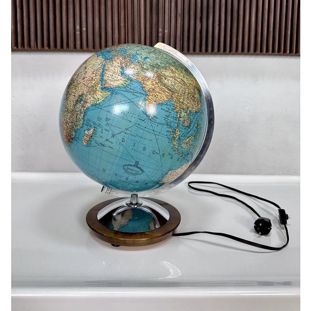 Illuminated Model Duo Table Glass Globe with Chrome-Plated Semi-Meridian by Paul Oestergaard for Columbus Verlag, West-Germany, 1950s For Sale - Image 11 of 18