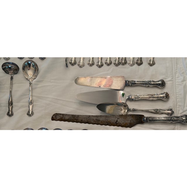 Metal 1847 Rogers Bros. “Vintage” Silverplate Flatware Master Set Pattern Introduced 1904 - 148 Pieces For Sale - Image 7 of 17