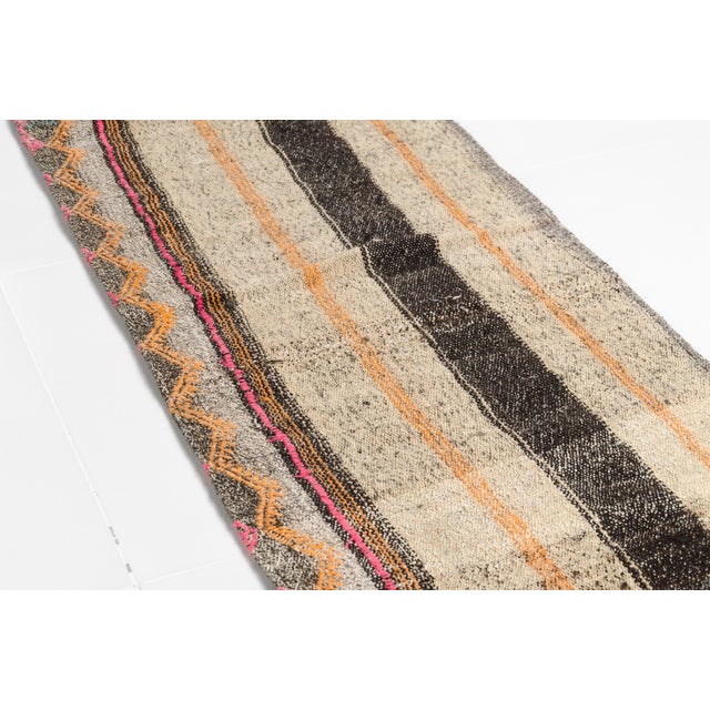 1960s Decorative Vintage Anatolian Kilim Rug For Sale - Image 5 of 11