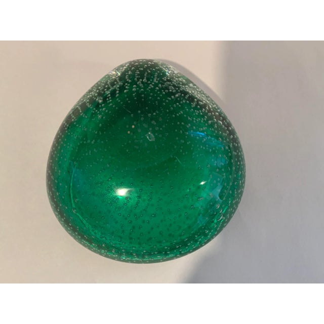 Mid-Century Modern Murano Emerald Green and Gold Controlled Bubble Bowl For Sale - Image 3 of 10