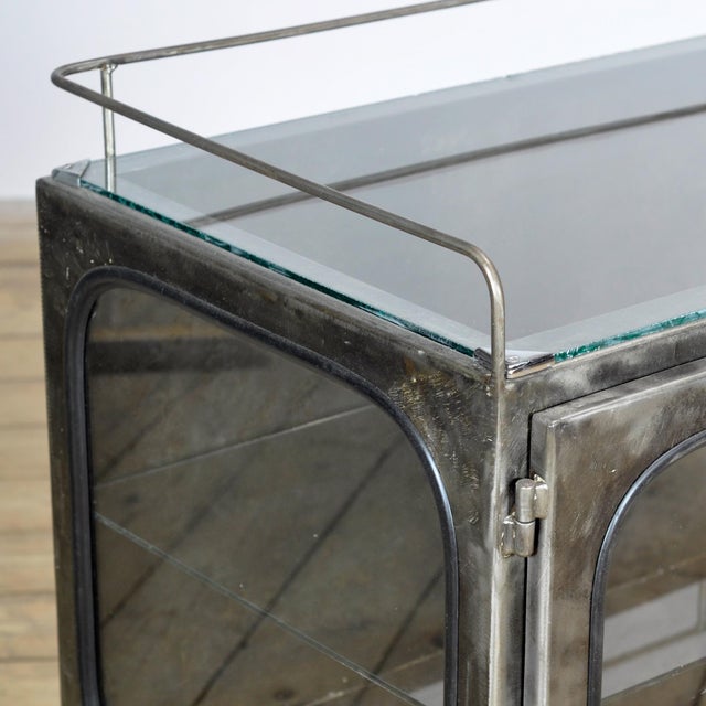 1970s Vintage Glass Hospital Cabinet, 1970s For Sale - Image 5 of 13