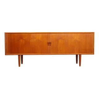 Vintage Sideboard in Teak attributed to Svend Aage Larsen for Faarup Mobelfabrik For Sale