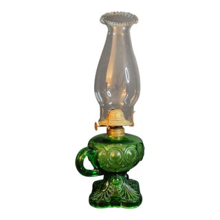 Vintage Hollywood Regency l.e. Smith Emerald Green Moon & Star Glass Finger Oil Lamp Brass Burner Chimney For Sale