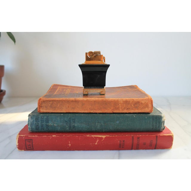 Vintage ASR (American Safety Razor Company) Ascot Pagoda table lighter, made in the 1960s. The lighter features a semi-...