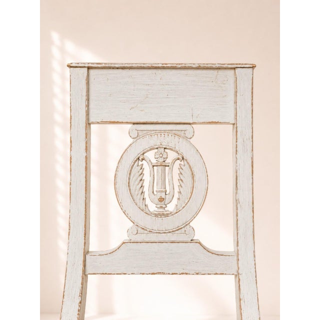 Antique Directoire Period Chairs in Light Grey Lacquered Wood, 1795, Set of 6 For Sale - Image 4 of 7
