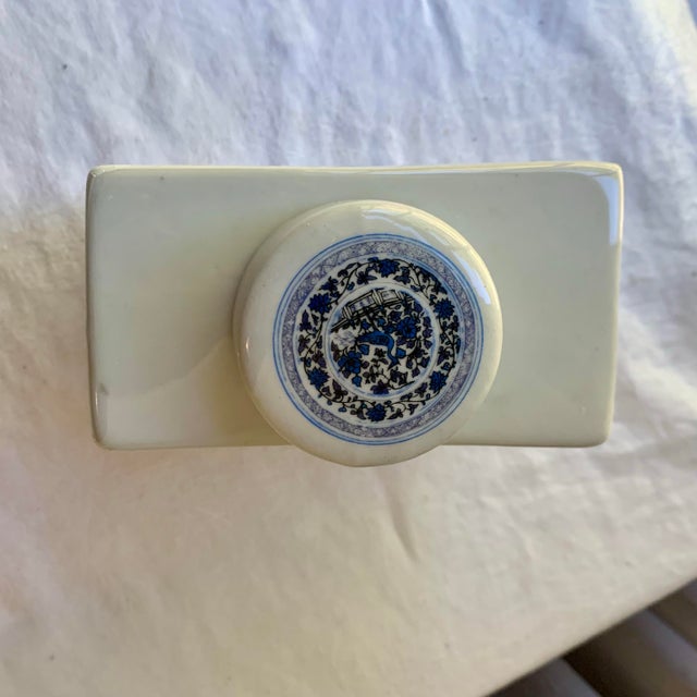 Chinoiserie 1990s Fabian Jouvin Paris Porcelain Tea Cannister Jar For Sale - Image 3 of 8