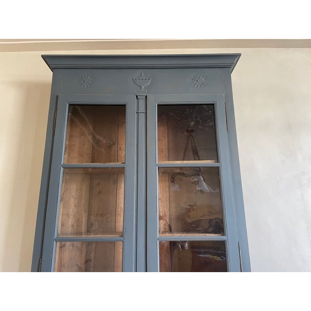 French High Display Cabinet For Sale - Image 6 of 18