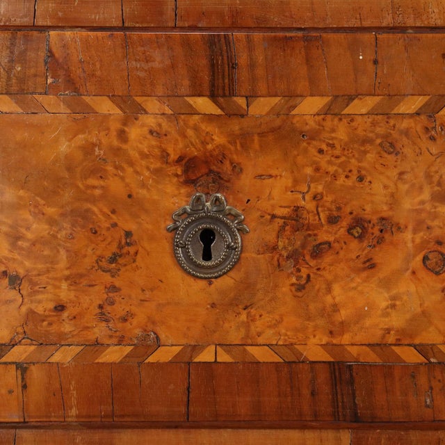 18th Century Neoclassical Walnut Chest of Drawers For Sale - Image 6 of 12