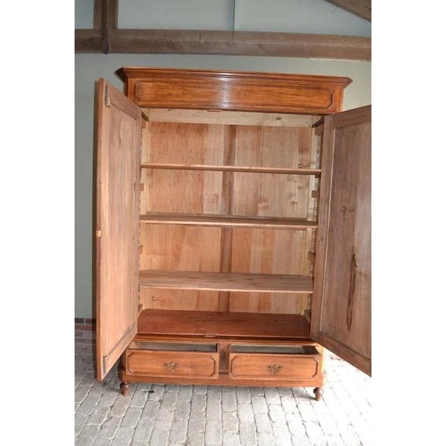 19th-century Dutch mahogany cabinet. Height: 224 cm. Width: 156 cm. Depth: 60 cm. Fully removable. Height-adjustable...