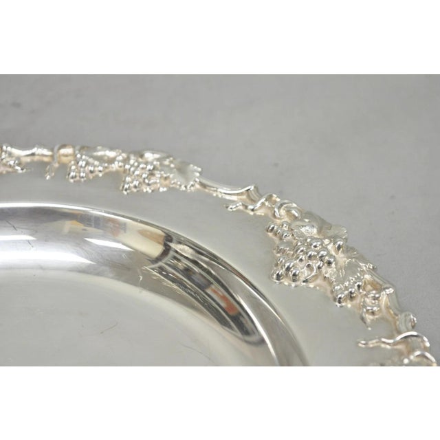Vintage English Victorian Sheffield Silver Plated Grapevine Repousse 12" Dish For Sale In Philadelphia - Image 6 of 11