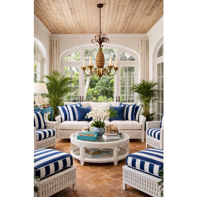 Hollywood Regency Hollywood Regency Italian Pineapple Painted Tole and Wood Chandelier - 6 Arms For Sale - Image 3 of 5