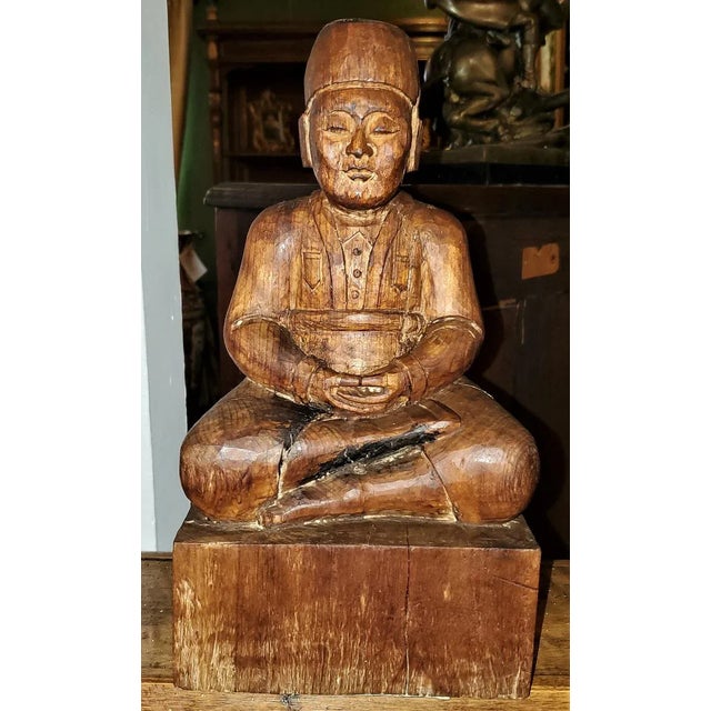 Early 20th Century Indonesian Carved Wooden Seated Gentleman For Sale - Image 10 of 10